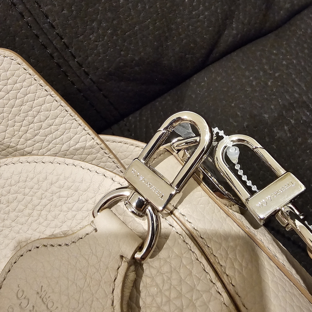 Tiffany & Co. Cream Heart-Shaped Women's Bag (Large Taupe) - Picture 4 of 6